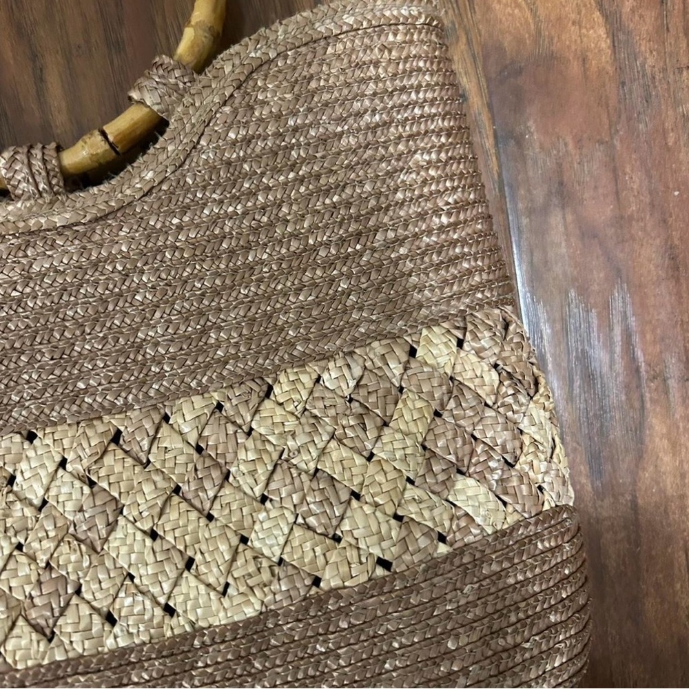Woven Straw Tote Bag with Bamboo Handles Perfect For Summer Vacation Beach - Picture 3 of 5